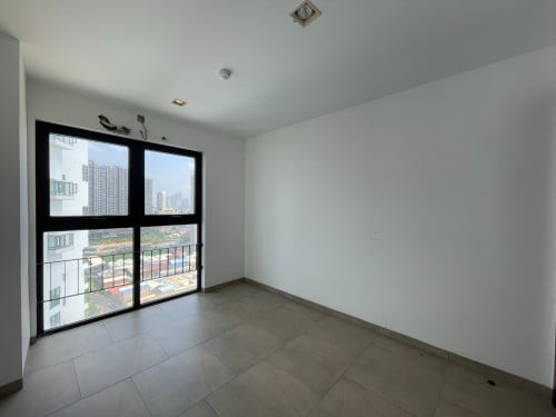 Corner Spacious 2 Bedrooms and 2 Bathrooms Unit for Sale in Urban Village Phase 1