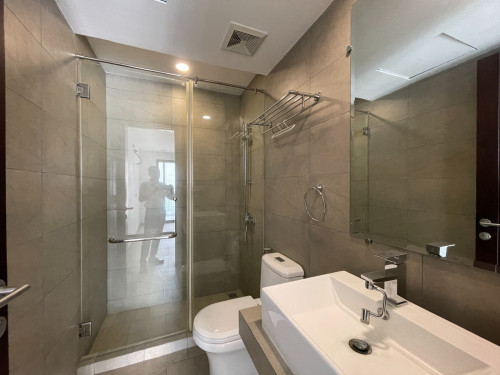 Corner Spacious 2 Bedrooms and 2 Bathrooms Unit for Sale in Urban Village Phase 1