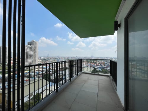 Corner Spacious 2 Bedrooms and 2 Bathrooms Unit for Sale in Urban Village Phase 1