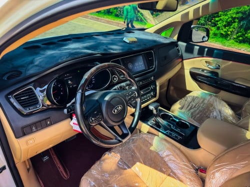 KIA CARNIVAL 2019 full options