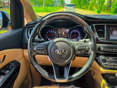 KIA CARNIVAL 2019 full options