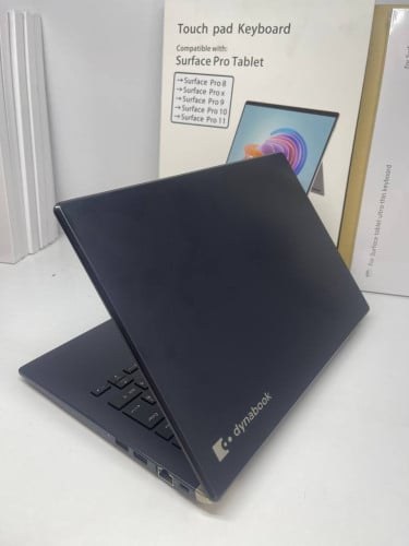 Laptop Dynabook CPU i7-10510U Ram 8 GB / SSD 256 GB 13.3” Slim 1Kg $198