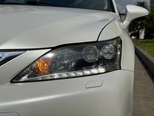 LEXUS CT 200h 2012 full options