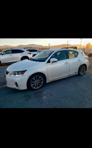Lexus CT 200h