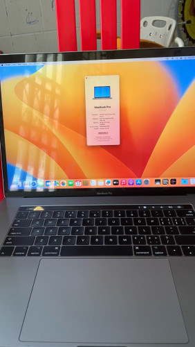 MacBook Pro 2017 15 inch