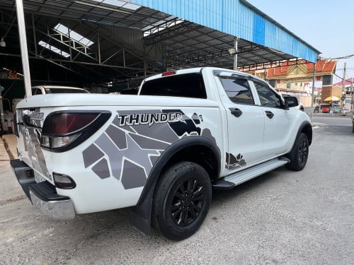 Mazda pick up 2015 3200cc