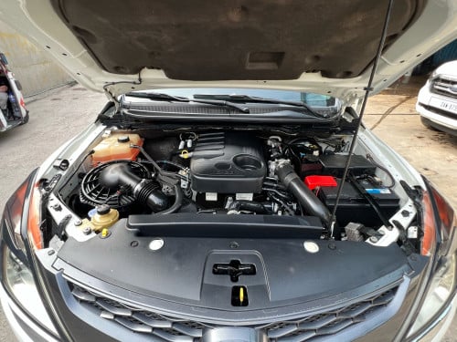 Mazda pick up 2015 3200cc