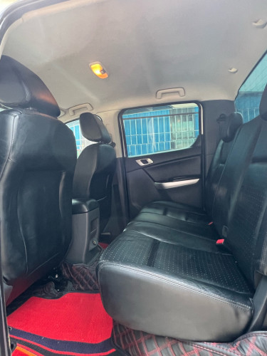 Mazda pick up 2015 3200cc