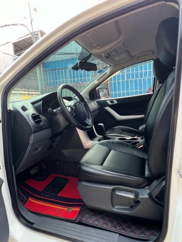 Mazda pick up 2015 3200cc