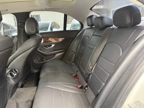 Mercedes Benz C300 2015