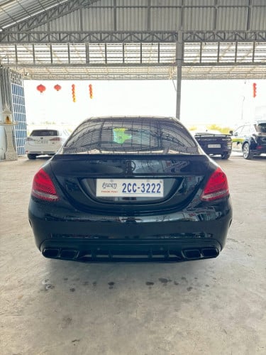 Mercedes Benz C300 4matic 2015 full option