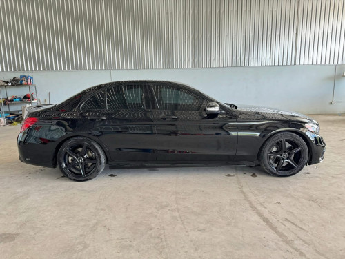 Mercedes Benz C300 4matic 2015 full option