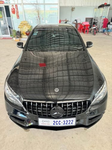 Mercedes Benz C300 4matic 2015 full option