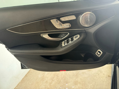 Mercedes Benz C300 4matic 2015 full option