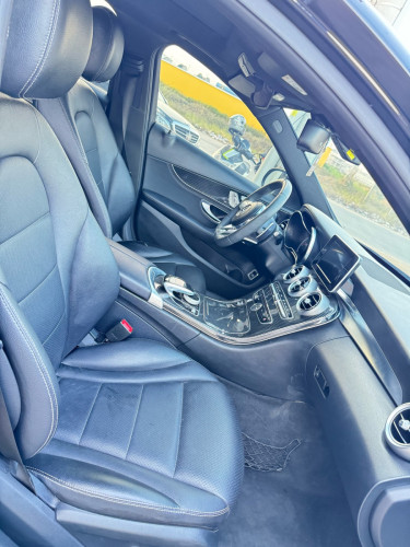 Mercedes Benz C300 4matic 2015 full option