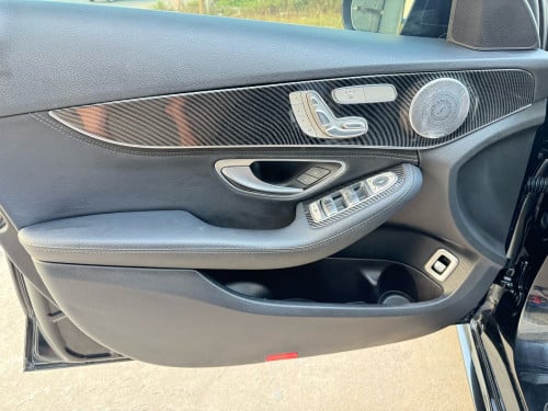 Mercedes Benz C300 4matic 2015 full option