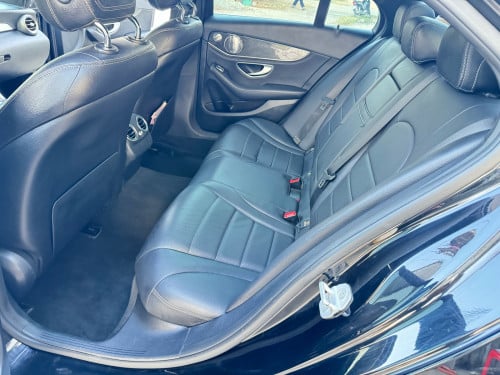 Mercedes Benz C300 4matic 2015 full option
