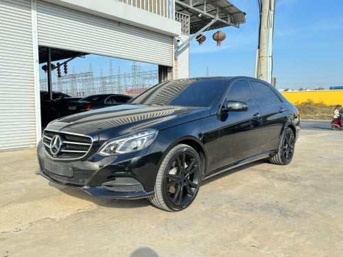 Mercedes Benz E250 2016 full option
