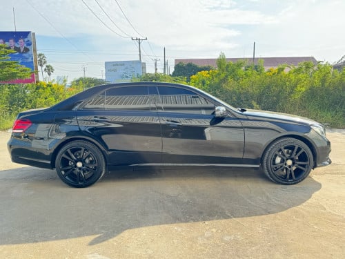 Mercedes Benz E250 2016 full option