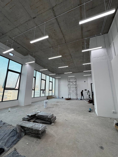 Office space for rent in UK271