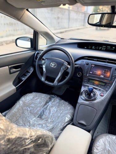 Prius 2010 Option 4 92000ម៉ាយសុីន ថ្មីណាស់