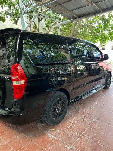 Starex 2011 CVX full បើកដំបូល2តង់ 2BQ-1623 PP