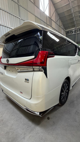 Today Alphard 2015ឡើងLM