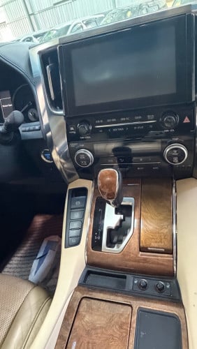 Toyota Alphard 2015 Lounge
