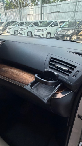 Toyota Alphard 2015 Lounge