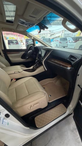 Toyota Alphard 205 Lounge បើកដំបូល