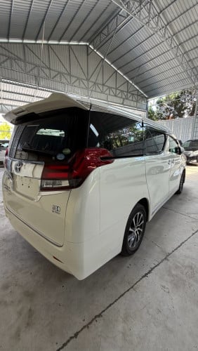 Toyota Alphard 205 Lounge បើកដំបូល