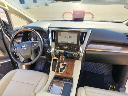 alphard hybrid Executive lounge