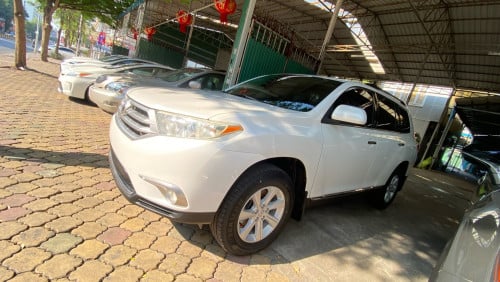 TOYOTA HIGHLANDER V4 2012