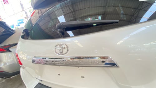TOYOTA HIGHLANDER V4 2012