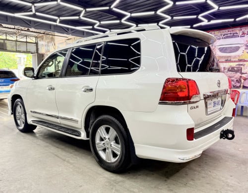 Toyota Land Cruiser GX-R 2013 Full options