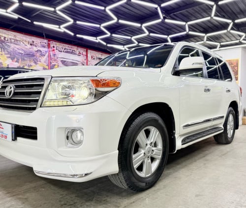 Toyota Land Cruiser GX-R 2013 Full options