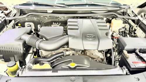 Toyota Land Cruiser GX-R 2013 Full options