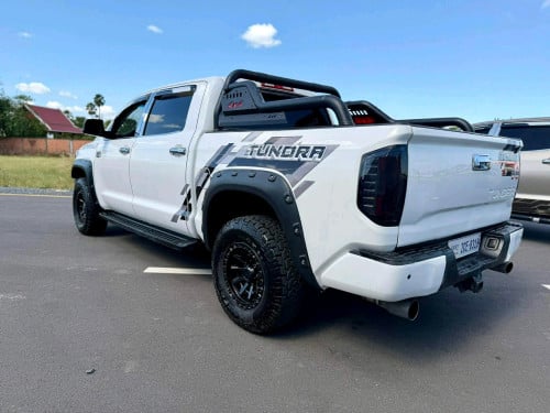 Toyota Tundra ឆ្នាំ2014 1794 Up 2021 ប៉ុង2