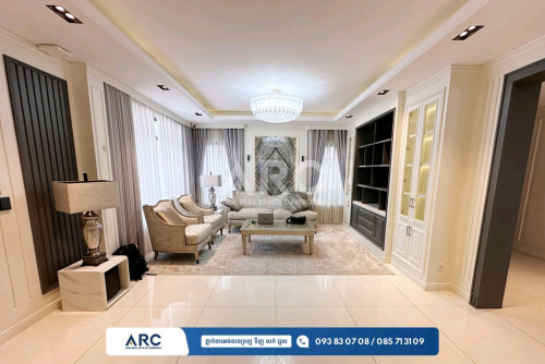 Villa QA for rent at Borey Chip Mong 598