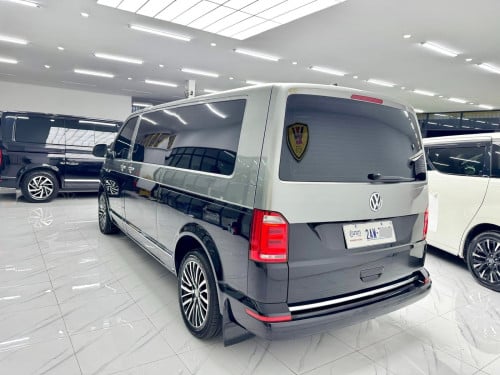 Volkswagen Caravelle តួវែង