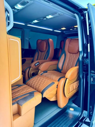 Volkswagen Caravelle តួវែង