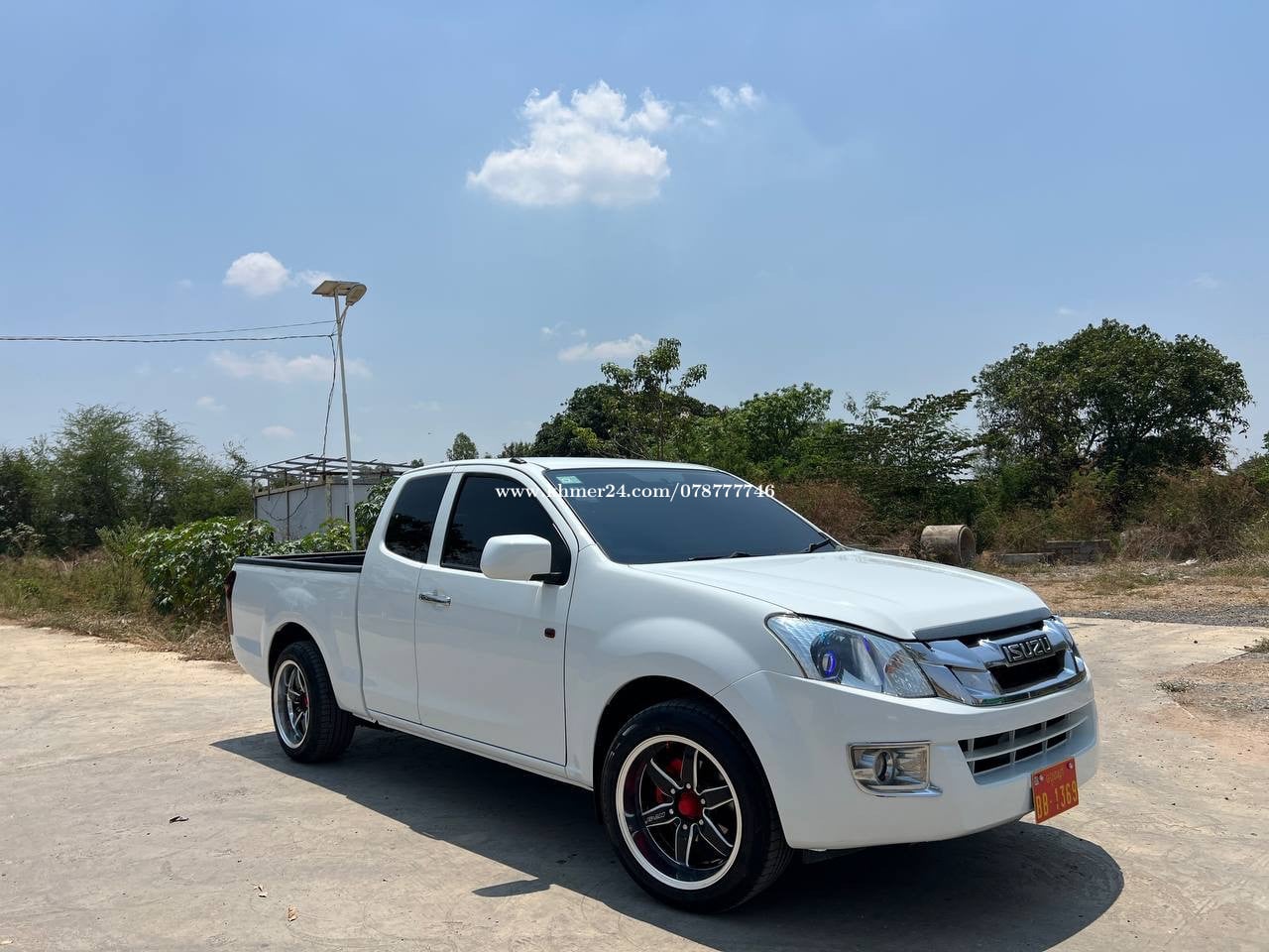 Dmax 2015 ចង្កូតស្ដាំលេខដៃប៉ុងមួយប្រើម៉ាស៊ូតមានពន្ធ
