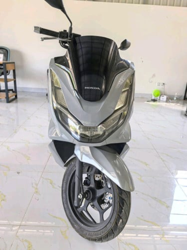 ម៉ូតូស្អាត