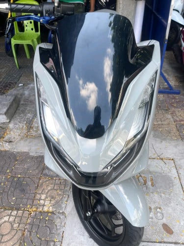 ម៉ូតូស្អាត