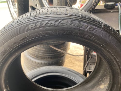 កង់មួយទឹកស្អាតៗ165/60R15មានពីរគ្រាប់175/50R15មានបួនគ្រាប់តម្លៃធូរៗ🛞🛞🛞🛞🙏@highlight