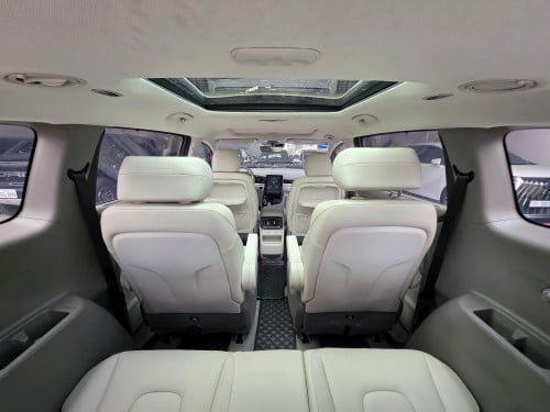 ទេីបកាត់បាន!2025 HYUNDAI CUSTINឡានថ្មីខ្លាំង​ ប្រេីបាន26,616km នៅធានាប្តូរប្រេងម៉ាសុីនម្តងទៀត!