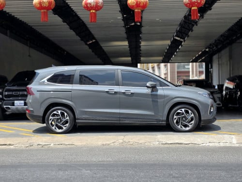ទេីបកាត់បាន!2025 HYUNDAI CUSTINឡានថ្មីខ្លាំង​ ប្រេីបាន26,616km នៅធានាប្តូរប្រេងម៉ាសុីនម្តងទៀត!