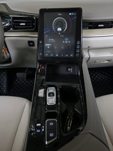 ទេីបកាត់បាន!2025 HYUNDAI CUSTINឡានថ្មីខ្លាំង​ ប្រេីបាន26,616km នៅធានាប្តូរប្រេងម៉ាសុីនម្តងទៀត!