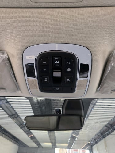 ទេីបកាត់បាន!2025 HYUNDAI CUSTINឡានថ្មីខ្លាំង​ ប្រេីបាន26,616km នៅធានាប្តូរប្រេងម៉ាសុីនម្តងទៀត!