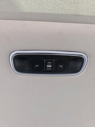ទេីបកាត់បាន!2025 HYUNDAI CUSTINឡានថ្មីខ្លាំង​ ប្រេីបាន26,616km នៅធានាប្តូរប្រេងម៉ាសុីនម្តងទៀត!